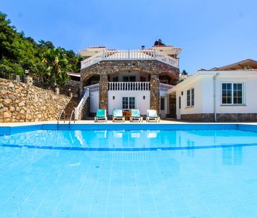 Rymlig Hyresvilla med 4 Sovrum och Pool i Fethiye Mugla - Foto 4