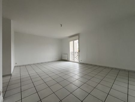 Location Appartement 3 pièces 63m² LE HAILLAN 33185 - Photo 2