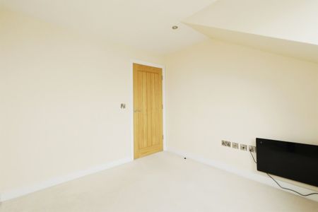 Fitzalan Road, SHEFFIELD - Photo 5