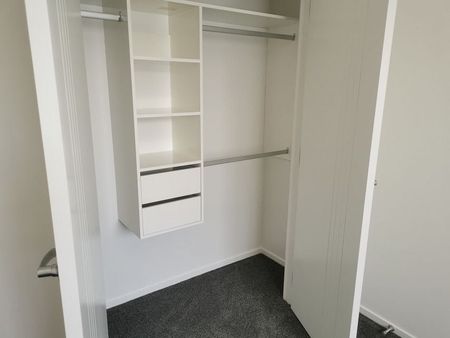 3BR Plus Office/4th BR in Chartwell - Photo 5