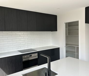 New 4 Bedroom Home - Photo 2