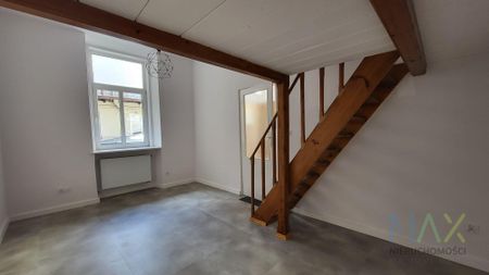 Niedawno wyremontowane mieszkanie bezczynszowe w centrum Kazimierza - Photo 5