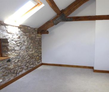 2 bedroom end of terrace house to rent - Photo 4