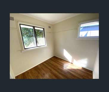 Family Home! - Photo 1