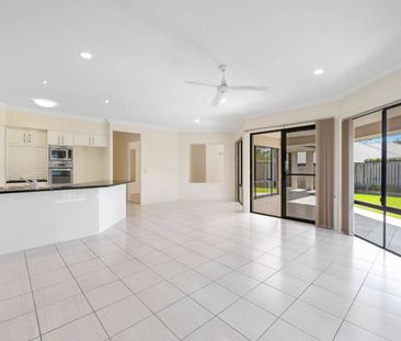 12 Rainbow Circuit, Coomera Waters - Photo 4