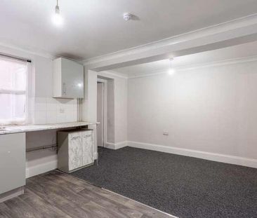 London Road, Northfleet, Gravesend, Kent, DA11 - Photo 3