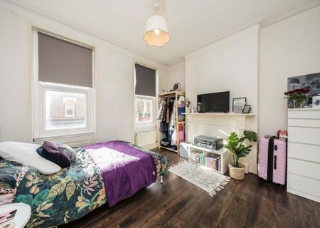 Leopold Road, SW19 7BD, London - Photo 2