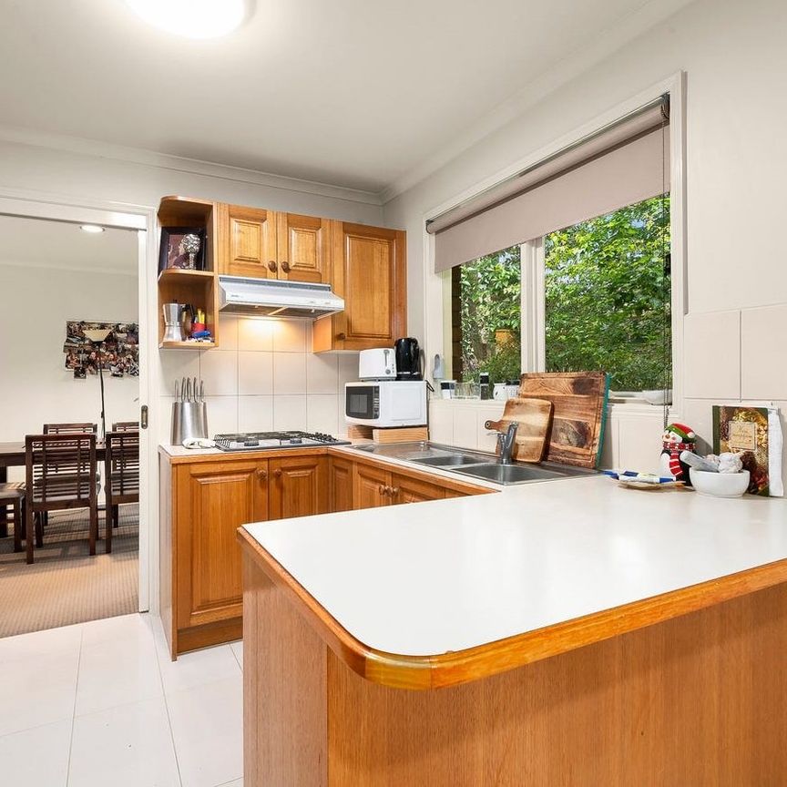2/1 Mines Road, Ringwood East - Photo 1