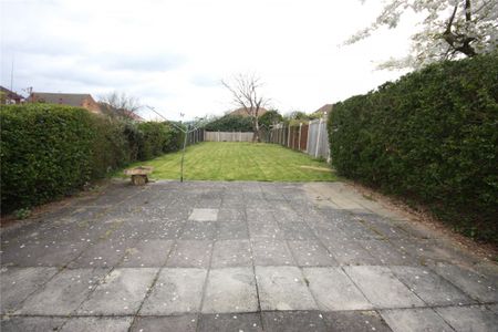 Plains Road, Nottingham, Nottinghamshire, NG3 - Photo 5