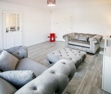 Olivers Close, Bramley, Tadley - Photo 3