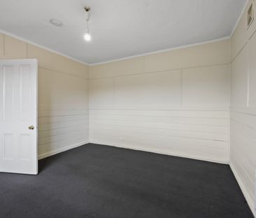 Cute as a button. - Photo 2