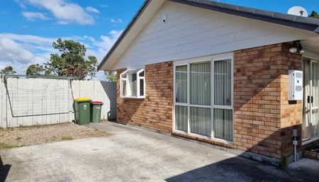 Pakuranga, 2 bedrooms - Photo 4