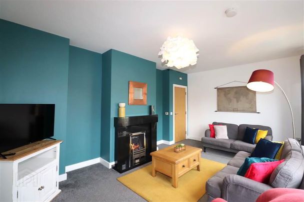 4 Holstein Crescent, Brokerstown Road, Lisburn, BT28 2RS - Photo 1