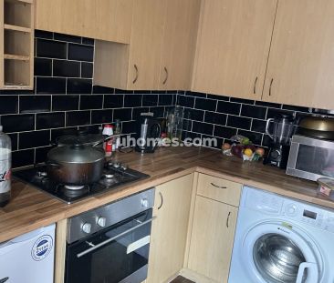 3 Bedroom, 1 Bathroom - Photo 6