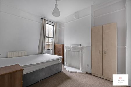 5 bedroom terraced house to rent - Photo 4