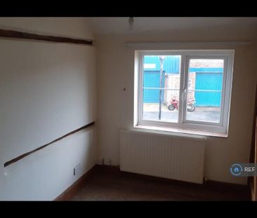 2 bedroom detached house to rent - Photo 2