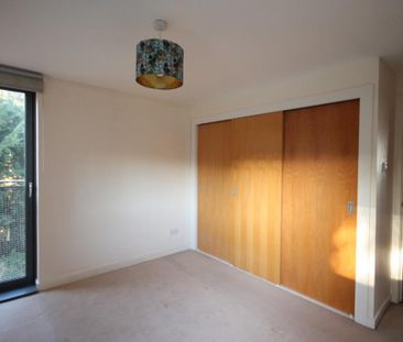2 bed flat for rent in Liberton - Photo 2