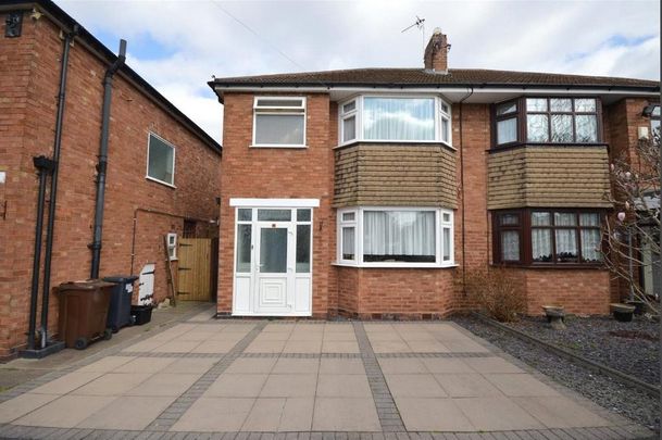 3 bedroom semi-detached house to rent - Photo 1