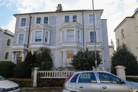 Pevensey Road St. Leonards-On-Sea, East Sussex TN38 0LE - Photo 5