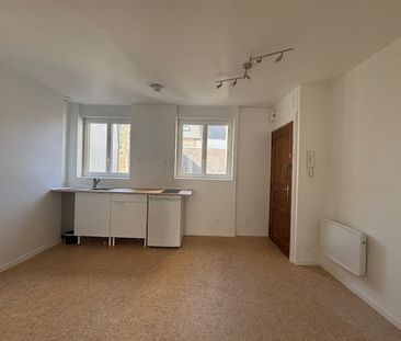 Location Appartement 2 pièces 46m² CHERBOURG-EN-COTENTIN 50100 - Photo 3