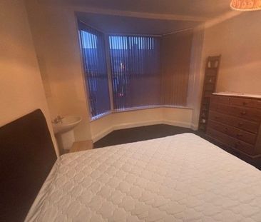 Brackenbury Road, Preston - Photo 2