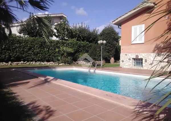 Villa singola in affitto