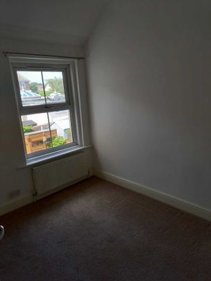 Hailsham Road, Polegate - Photo 1