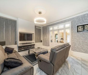 7 bedroom detached house to rent - Photo 2