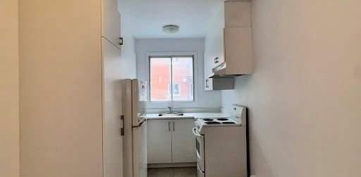 1 CH - 1 SDB - Montréal - $1,345 /mo - Photo 2