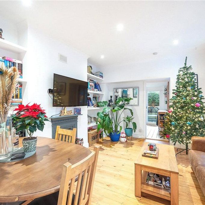 2 bedroom flat to rent - Photo 1