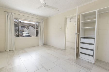 7/7 Windsor Street, Hermit Park - Photo 3