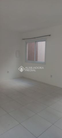 Apartamento JK com 1 quarto e 30m² para alugar em Igara, Canoas. - Photo 2