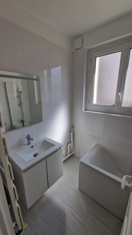 Location Appartement 3 pièces 51m² PARIS 15ème - Photo 5