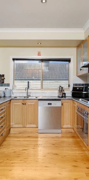 Spacious Family Home - Photo 1