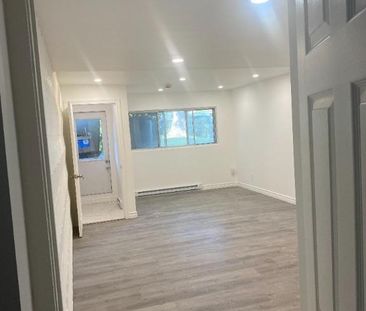 Luxueux 3 ½ Neuf à Louer – Anjou – Avec Stationnement Privé - Photo 3