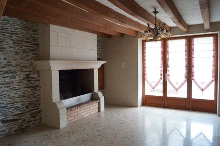 Location Maison 5 pièces 109m² JUIGNE SUR LOIRE 49610 - Photo 3