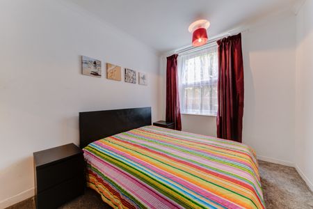 1 Bed Flat, Matilda House, E1W - Photo 4