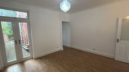 3 bedroom terraced house to rent - Photo 3