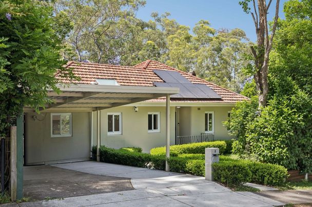 Immaculately Presented Family Home in Prime Location! - Photo 1