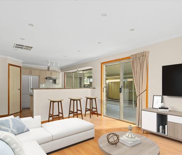 Spread out in the ultimate contemporary family home - Photo 2