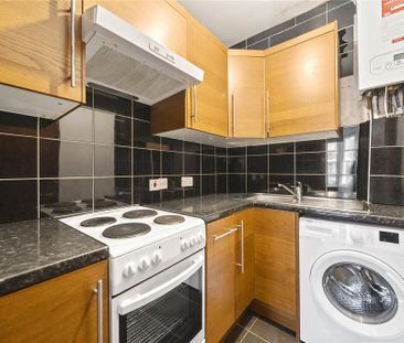 Studio to rent - Photo 6