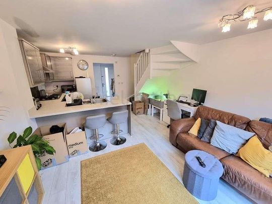 Mariners Walk, Barry, The Vale Of Glamorgan, CF62 - Photo 1