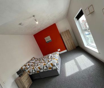 5 bedroom house share near Hull Royal - Photo 4