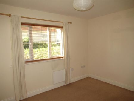 2 Bed Apartment - Photo 4