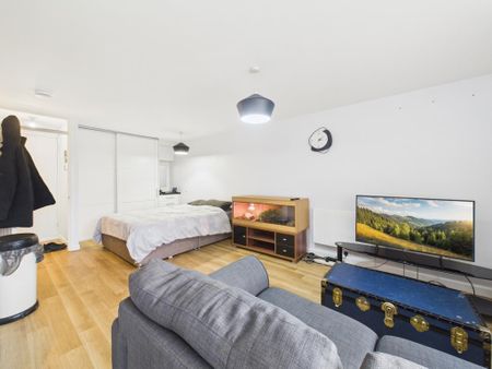 Studio to rent - Photo 4