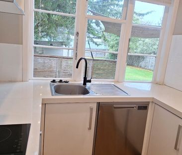 15 Savage Crescent, Upper Hutt - Photo 1