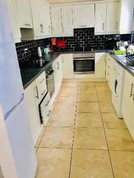 Room 7, 31 Sandhurst Drive, Stranmillis, Belfast, BT9 5AY - Photo 5