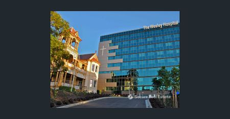 Auchenflower Unit with River & City Views - Photo 3