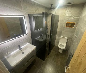 3 bedroom terraced house to rent - Photo 6