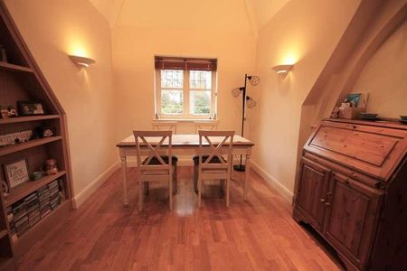 Chapel Lane, Spencers Wood, Reading, RG7 - Photo 2